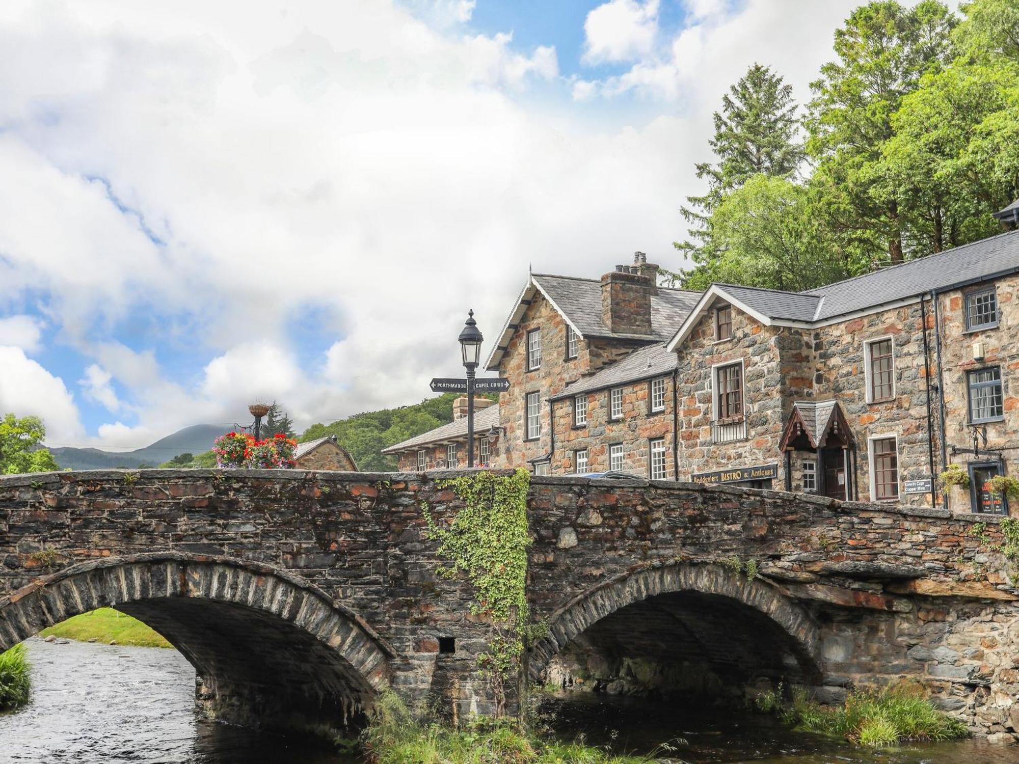 Cwm Caeth Cottage Карнарфон Екстериор снимка